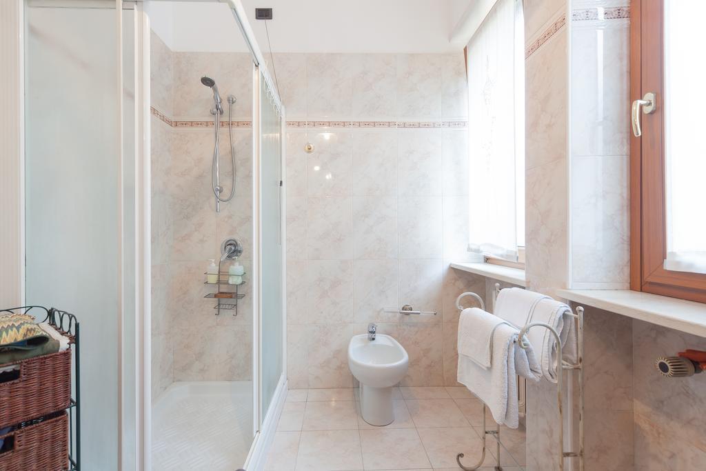 Al Quadrifoglio Bed & Breakfast Βερόνα Δωμάτιο φωτογραφία