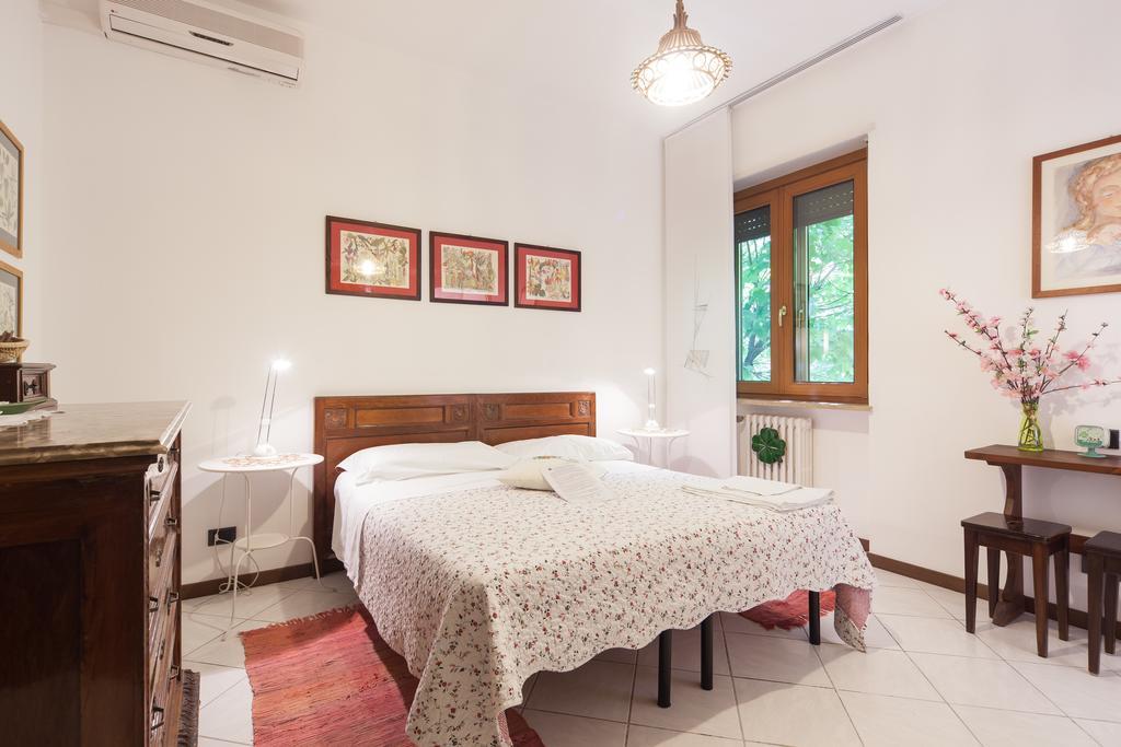 Al Quadrifoglio Bed & Breakfast Βερόνα Δωμάτιο φωτογραφία