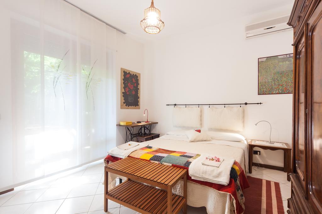 Al Quadrifoglio Bed & Breakfast Βερόνα Δωμάτιο φωτογραφία